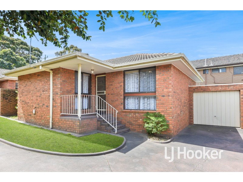 2/11 Close Avenue, Dandenong VIC 3175