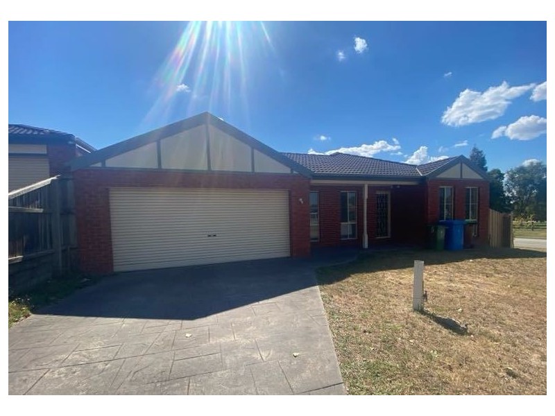 7 The Avenue, Narre Warren South VIC 3805