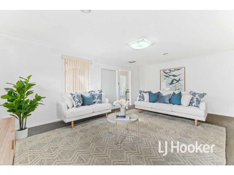 11 Alma Road, Hampton Park VIC 3976