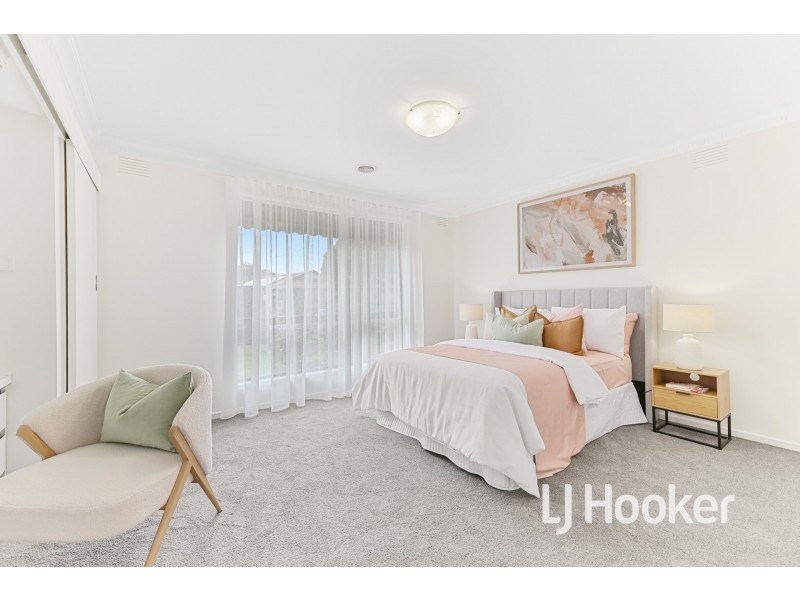 11 Alma Road, Hampton Park VIC 3976