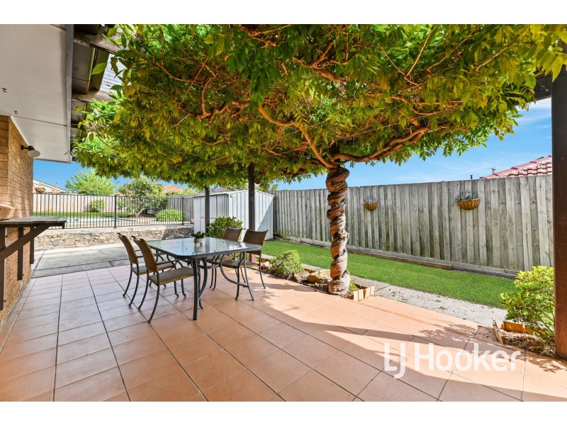 11 Alma Road, Hampton Park VIC 3976