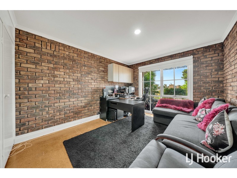 110 Marylyn Place, Cranbourne VIC 3977