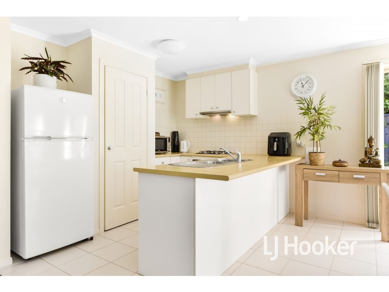 61 The Parkway, Pakenham VIC 3810