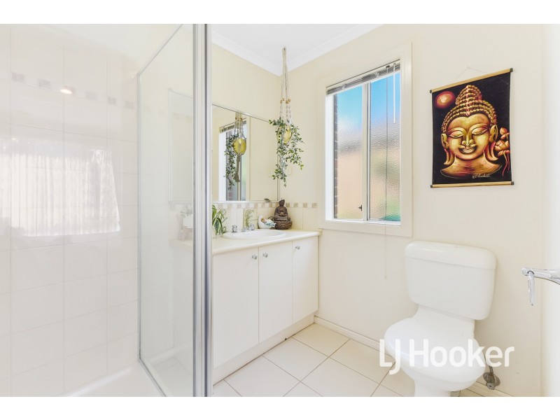 61 The Parkway, Pakenham VIC 3810