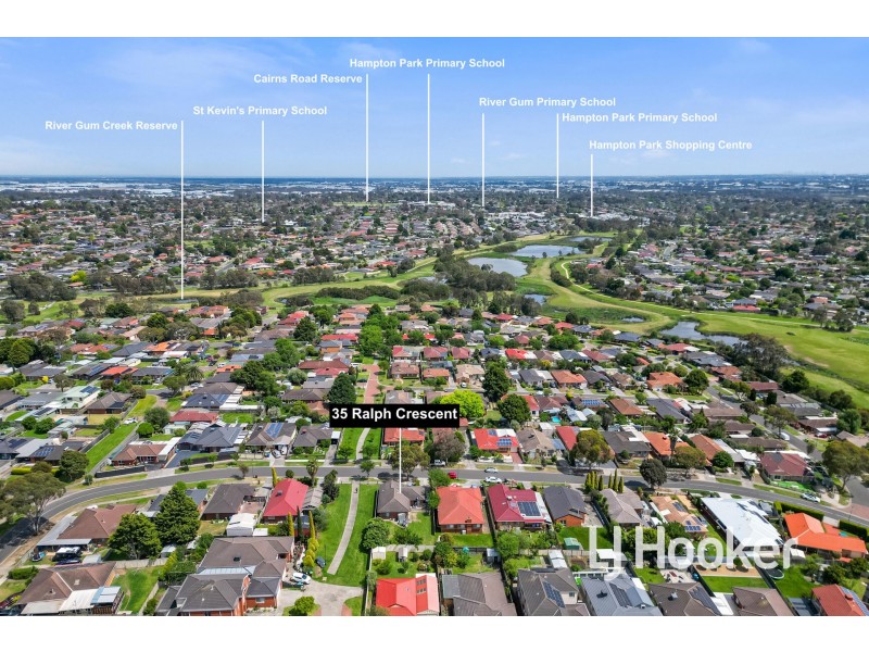 35 Ralph Crescent, Hampton Park VIC 3976