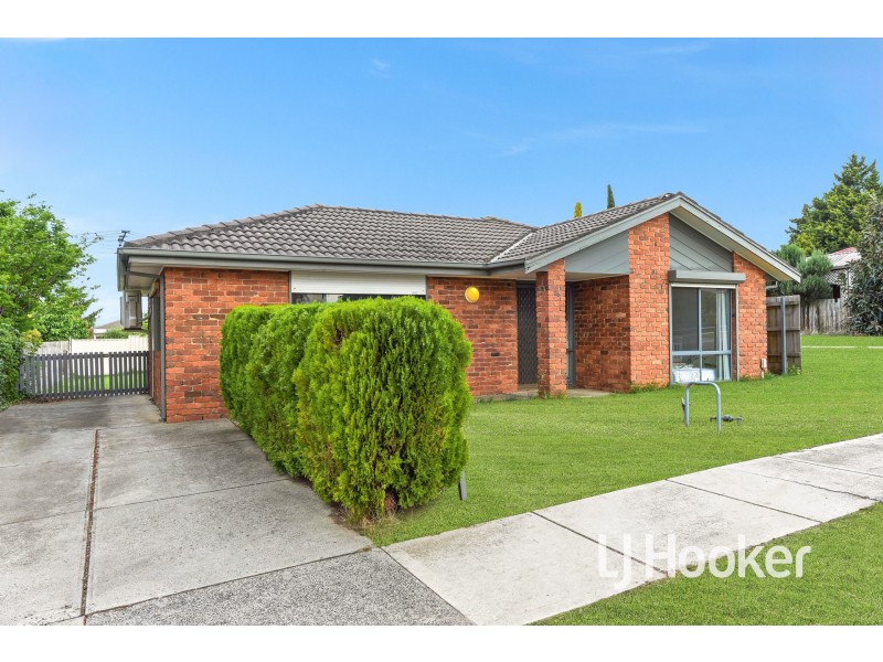 35 Ralph Crescent, Hampton Park VIC 3976