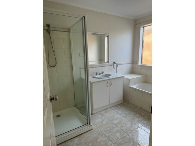 15A Staunton Walk, Cranbourne East VIC 3977