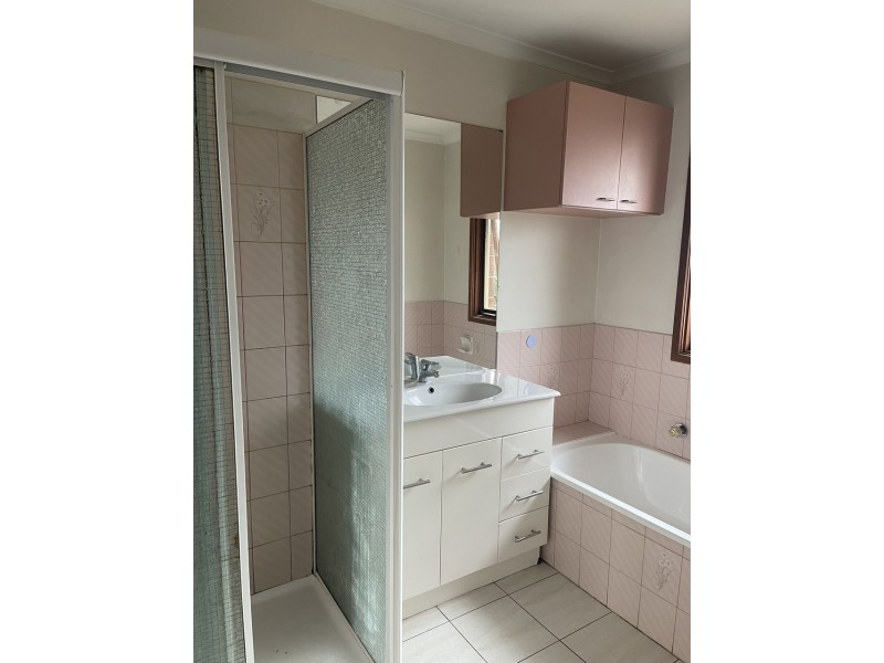 17 Narellan Drive, Hampton Park VIC 3976