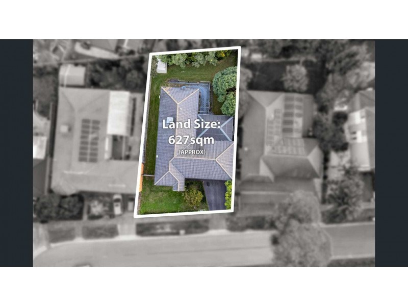 31 Hutchinson Drive, Lynbrook VIC 3975