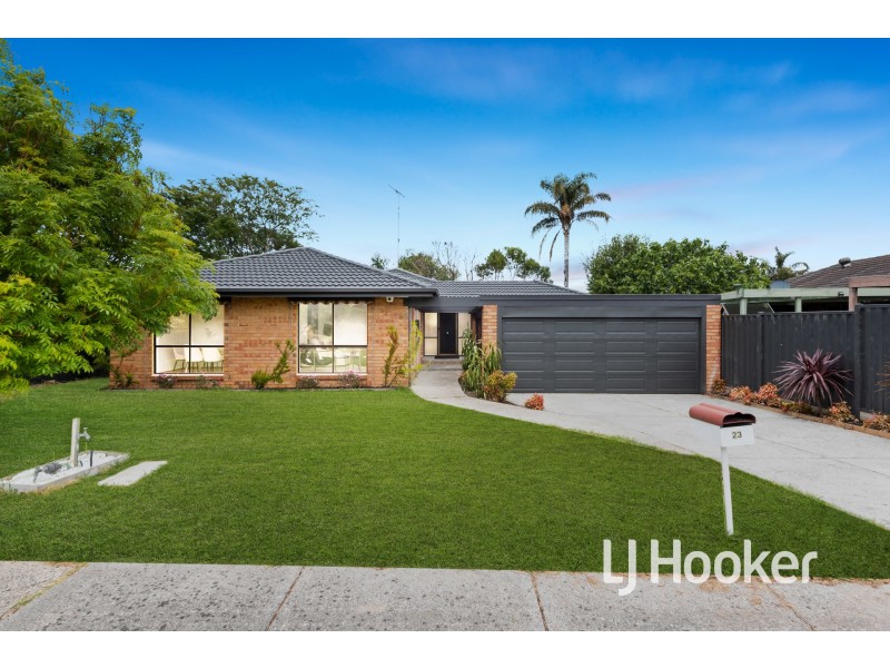 23 Escott Grove, Berwick VIC 3806