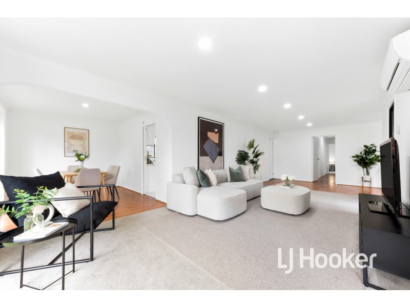 23 Escott Grove, Berwick VIC 3806