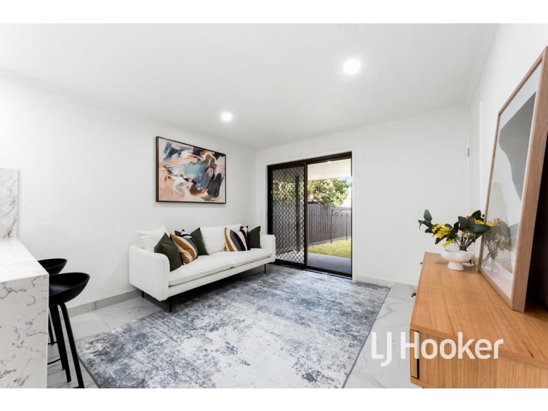 23 Escott Grove, Berwick VIC 3806