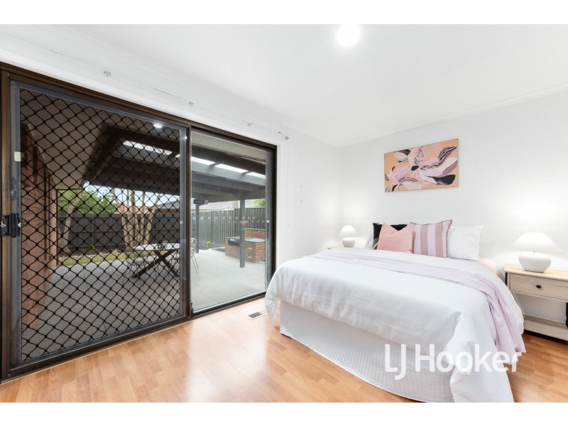 23 Escott Grove, Berwick VIC 3806