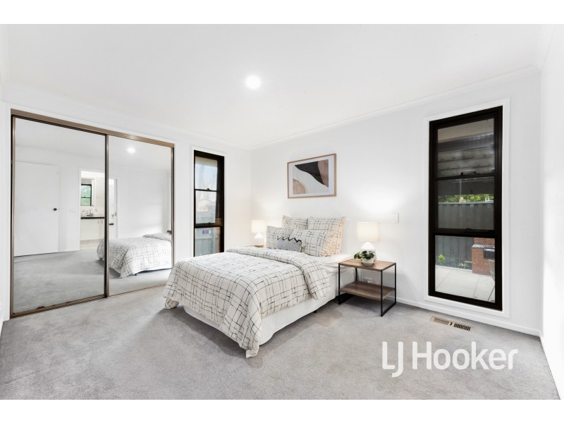 23 Escott Grove, Berwick VIC 3806