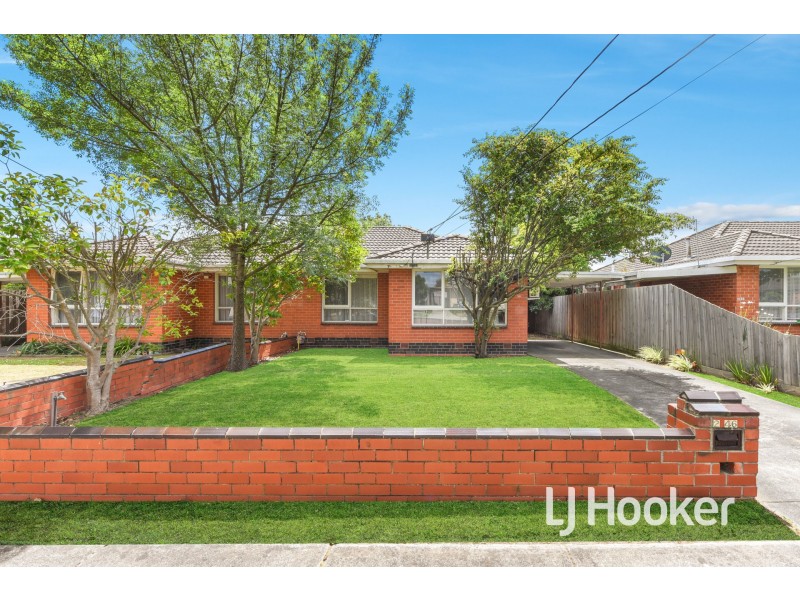 2/46 Edinborough Street, Hallam VIC 3803