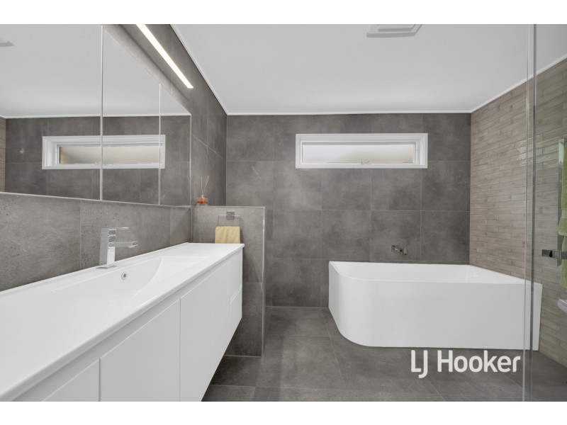 21 McKenzie Lane, Narre Warren North VIC 3804