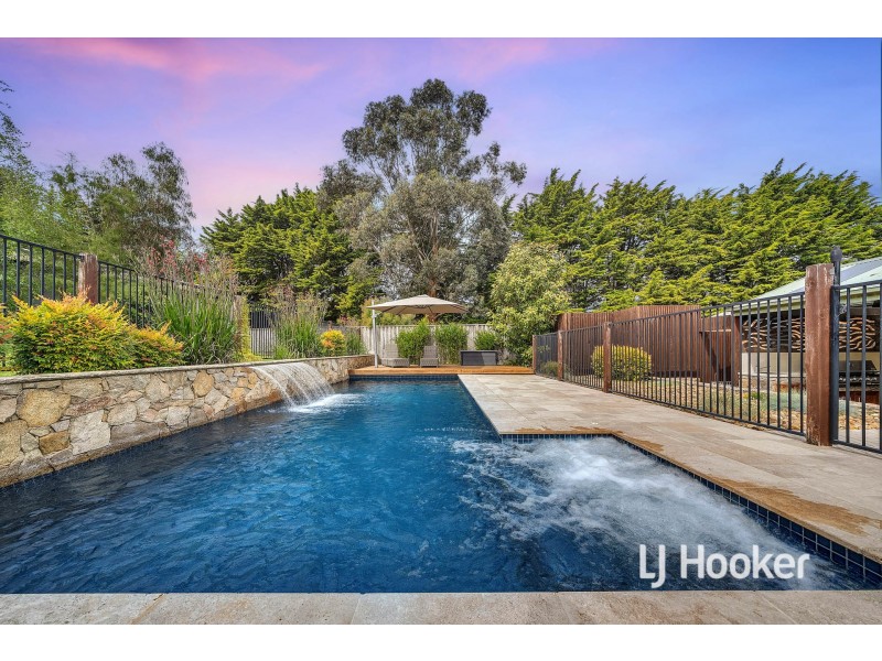 21 McKenzie Lane, Narre Warren North VIC 3804