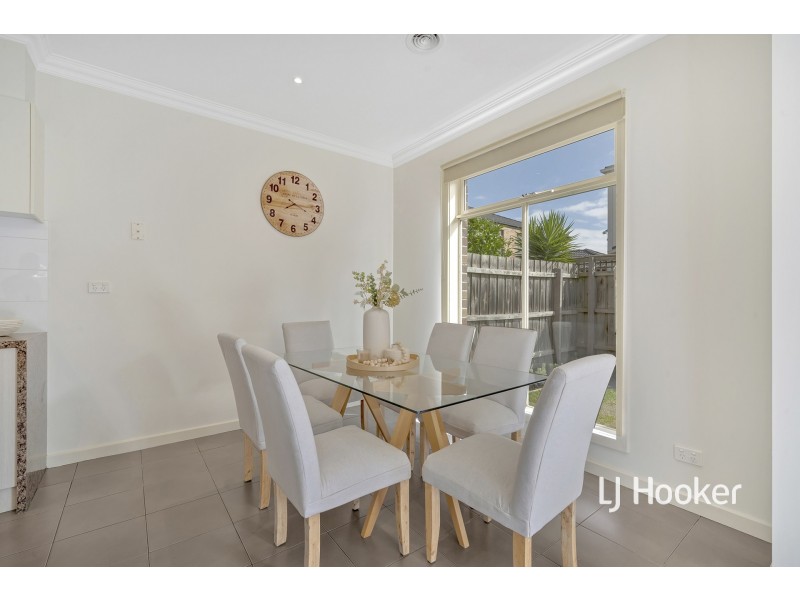 25 Tilbavale Close, Hallam VIC 3803
