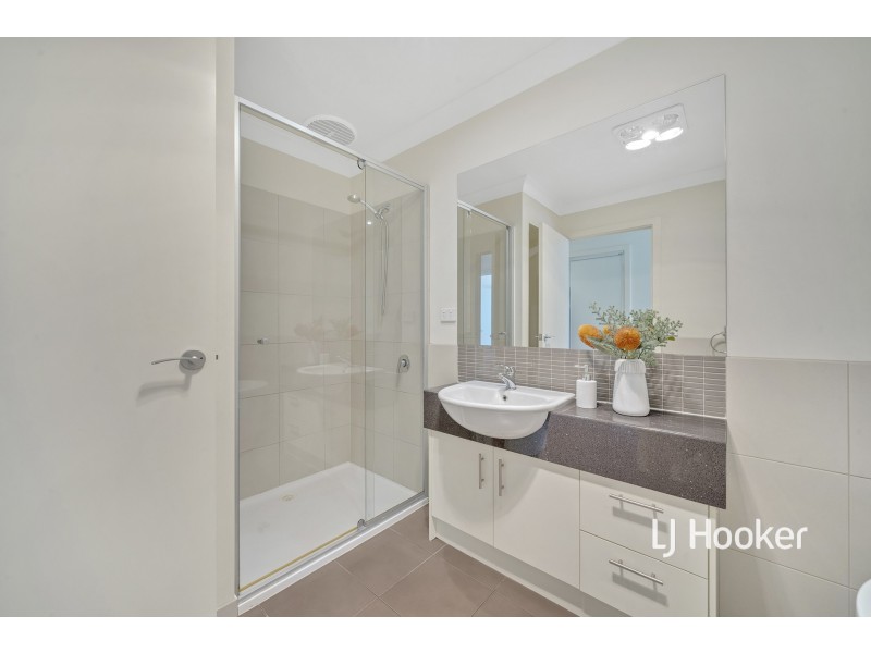 25 Tilbavale Close, Hallam VIC 3803