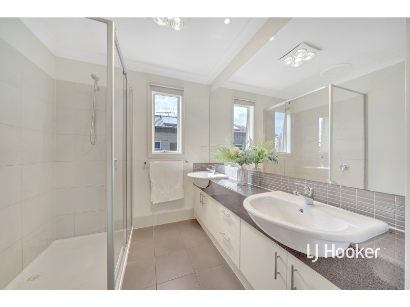 25 Tilbavale Close, Hallam VIC 3803