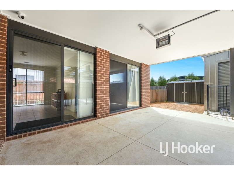 125 Fiorelli Boulevard, Cranbourne East VIC 3977