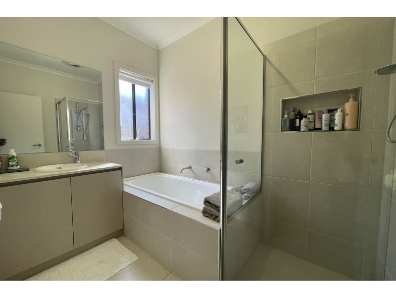 57 Evica Road, Clyde North VIC 3978