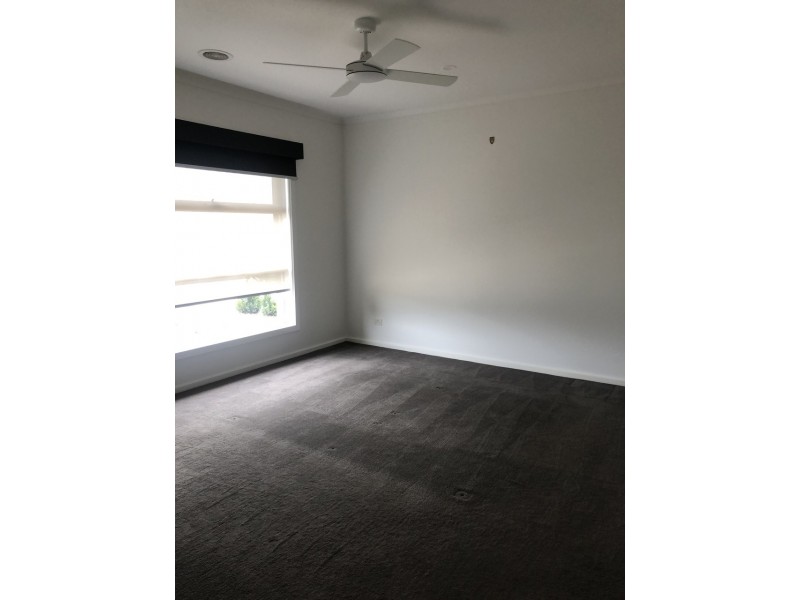 36 Heather Grove, Cranbourne East VIC 3977