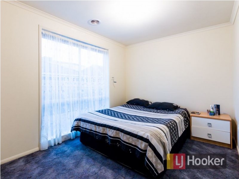 17 Terri-Ester Drive, Berwick VIC 3806