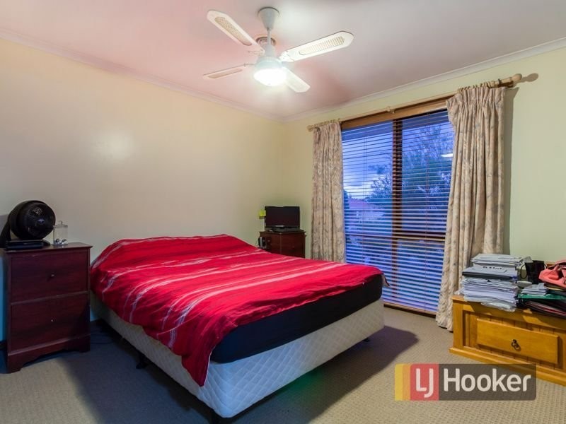 24 General Joshua Drive, Hampton Park VIC 3976