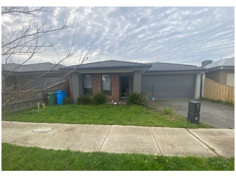 25 Langshan Road, Clyde North VIC 3978