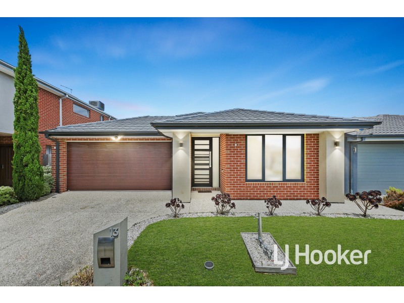 13 Mantello Street, Lyndhurst VIC 3975