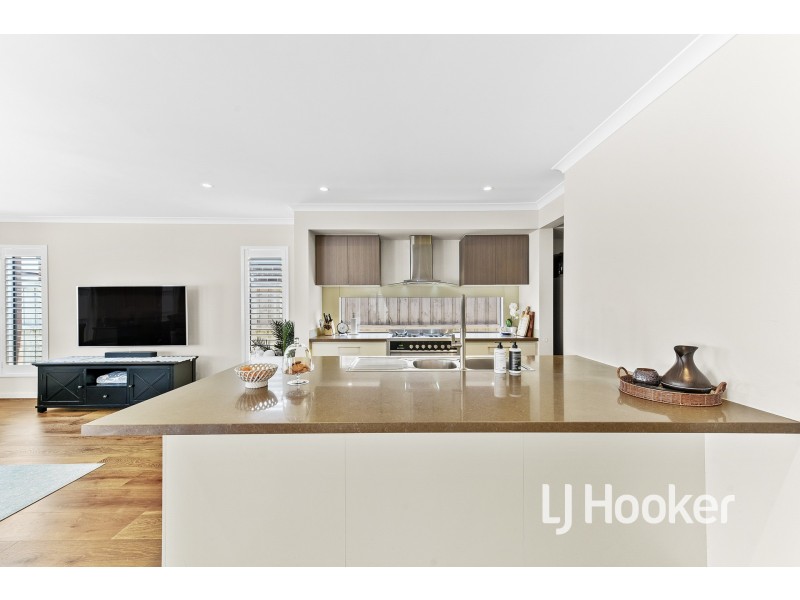 13 Mantello Street, Lyndhurst VIC 3975