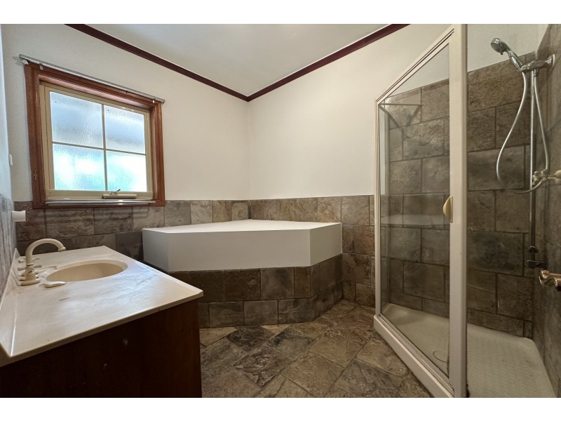 38 Collison Road, Cranbourne East VIC 3977