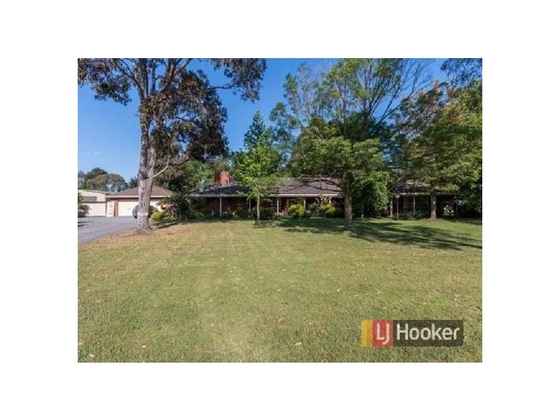 34 Collison Road, Cranbourne East VIC 3977
