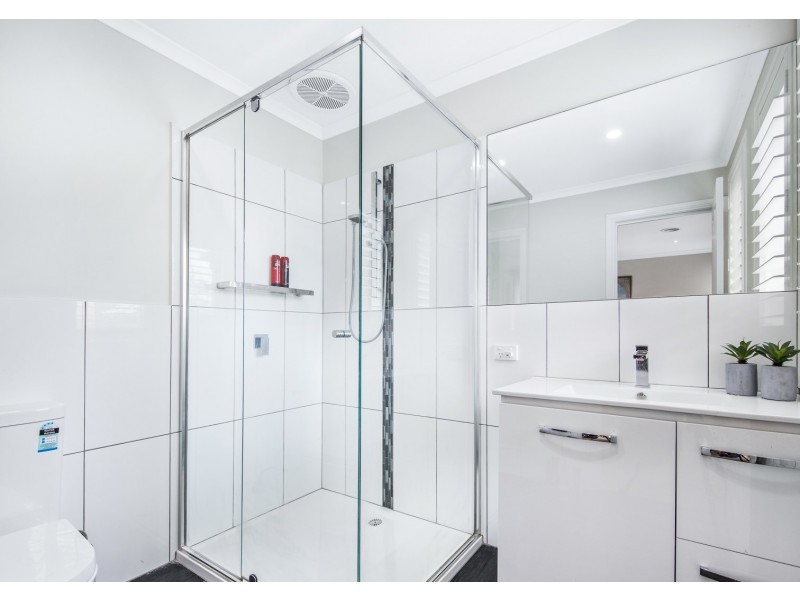 15 Gables Walk, Narre Warren South VIC 3805