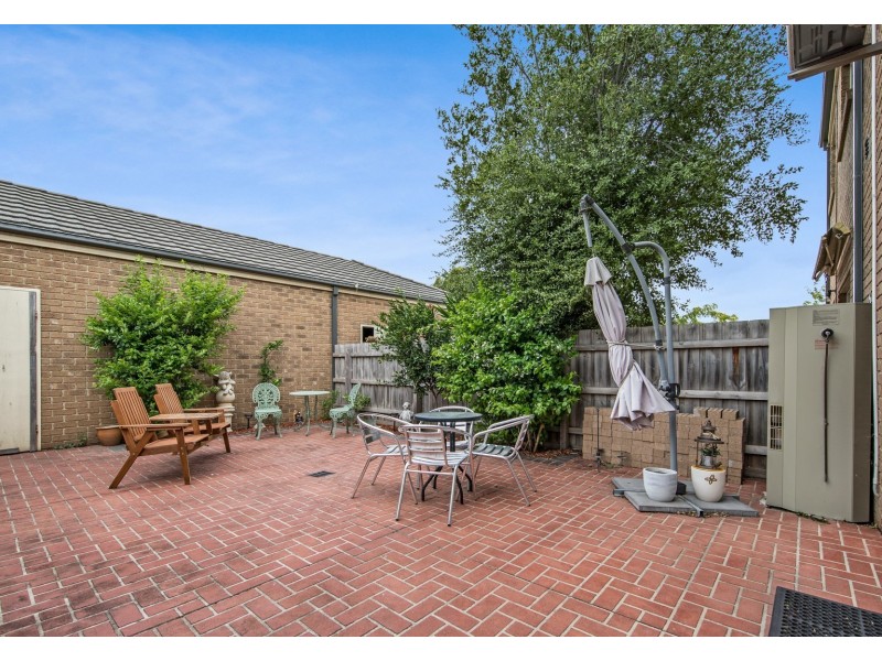 15 Gables Walk, Narre Warren South VIC 3805