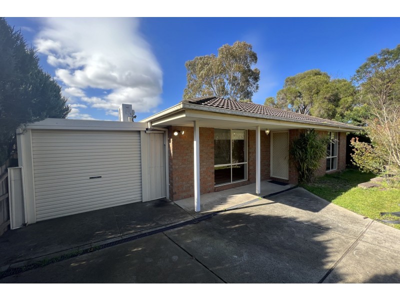 16 Redwood Avenue, Hampton Park VIC 3976