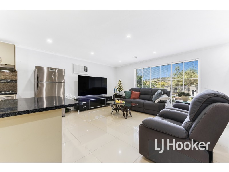 1/8 Emerald Court, Narre Warren VIC 3805