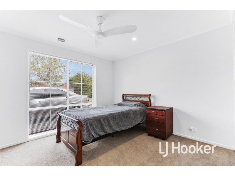 1/8 Emerald Court, Narre Warren VIC 3805