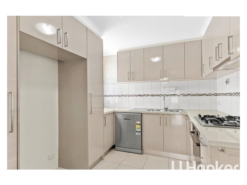 1/33 Ivan Crescent, Hampton Park VIC 3976