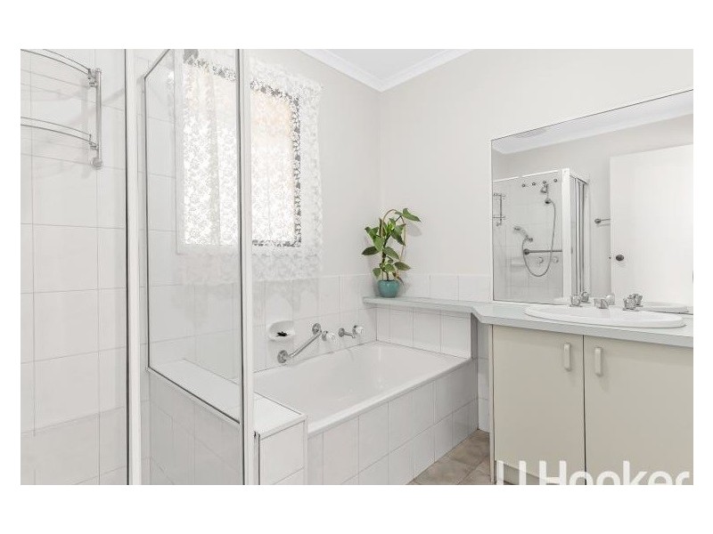 1/33 Ivan Crescent, Hampton Park VIC 3976
