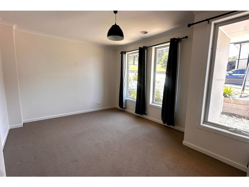 7 Cowdray Crescent, Officer VIC 3809