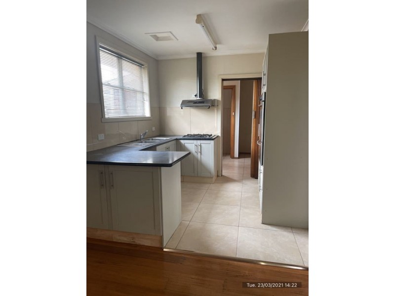 1/56 Oakwood Avenue, Dandenong North VIC 3175