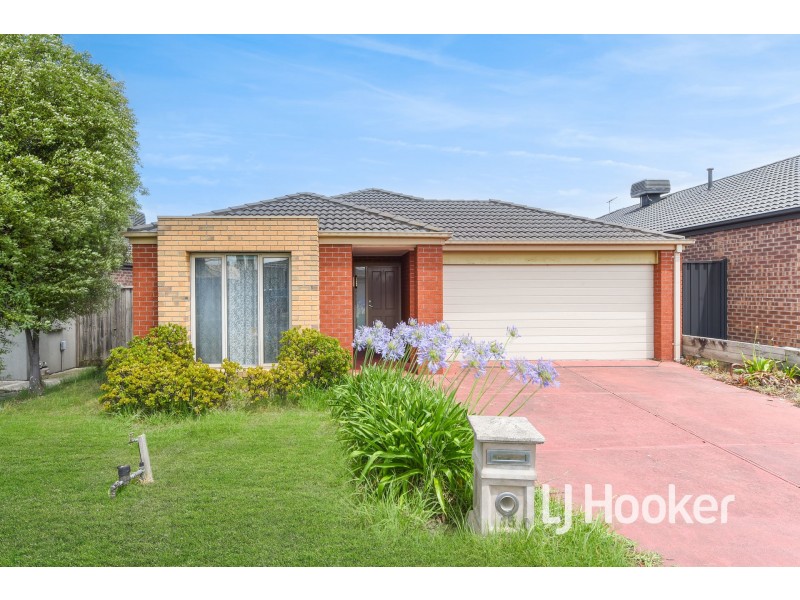 15 Wodalla Place, Lyndhurst VIC 3975
