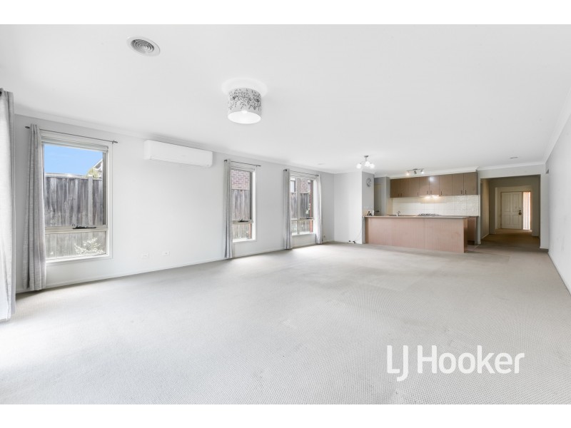 15 Wodalla Place, Lyndhurst VIC 3975