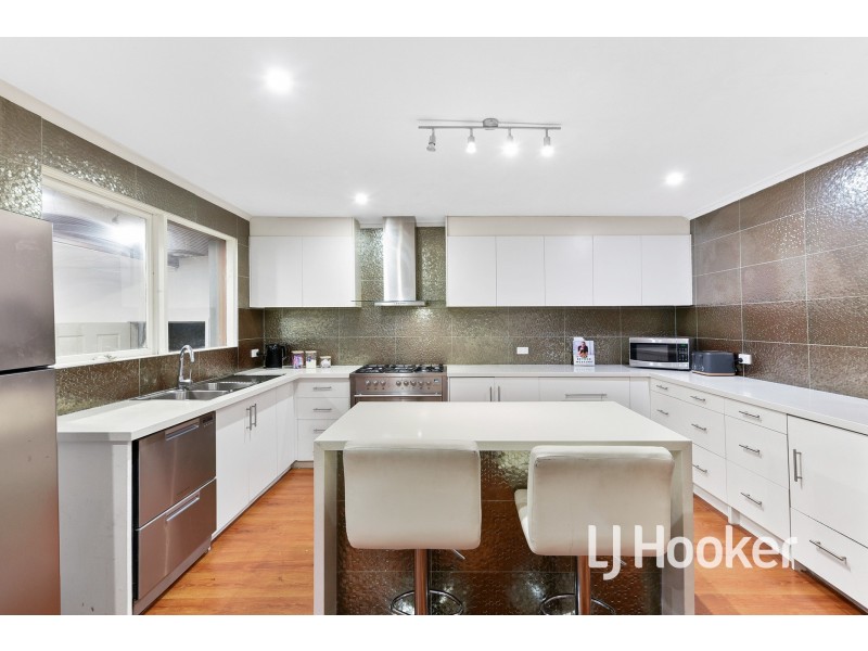 11 Ora Street, Hampton Park VIC 3976