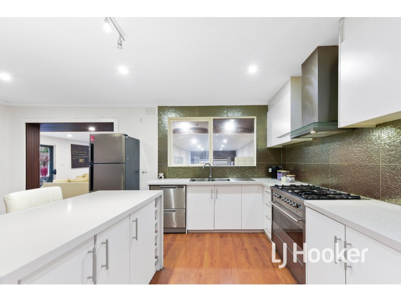 11 Ora Street, Hampton Park VIC 3976