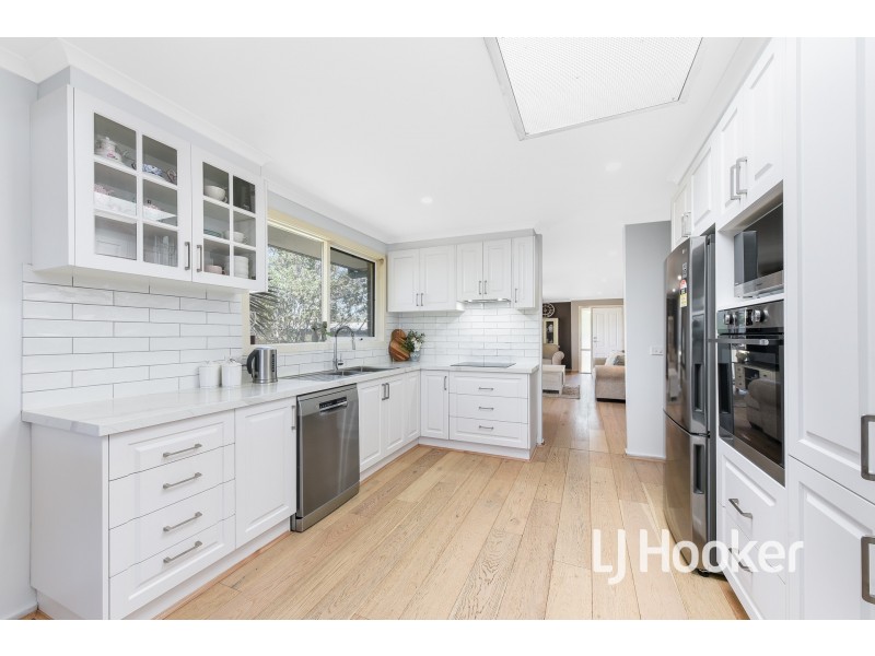 35 Huntington Drive, Hampton Park VIC 3976