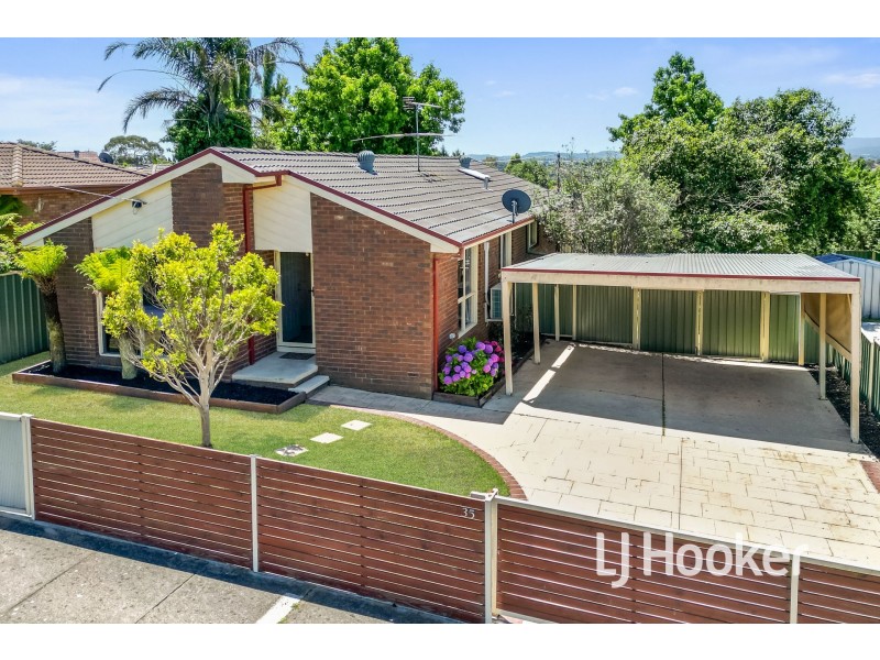 35 Huntington Drive, Hampton Park VIC 3976