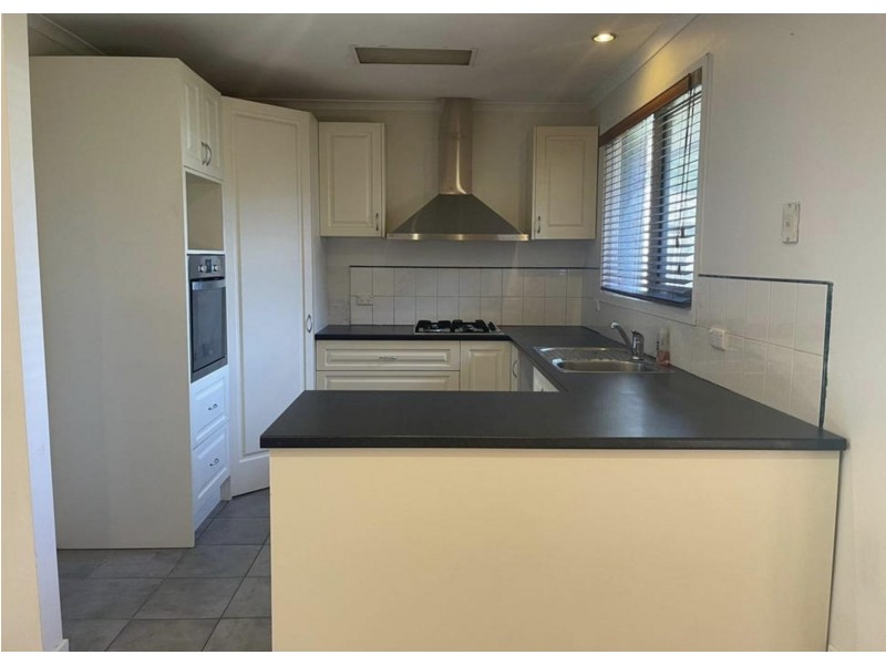 6 Wynette Close, Hampton Park VIC 3976